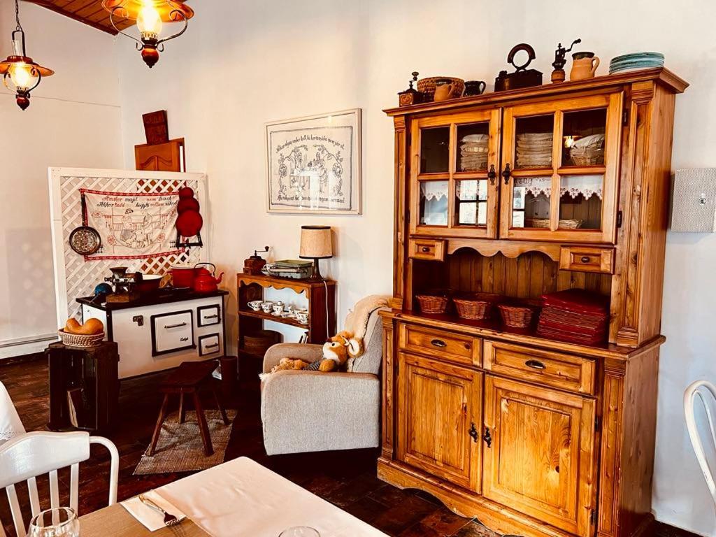 Bed and Breakfast Pilisi Lovas Major, Dorog Exterior foto