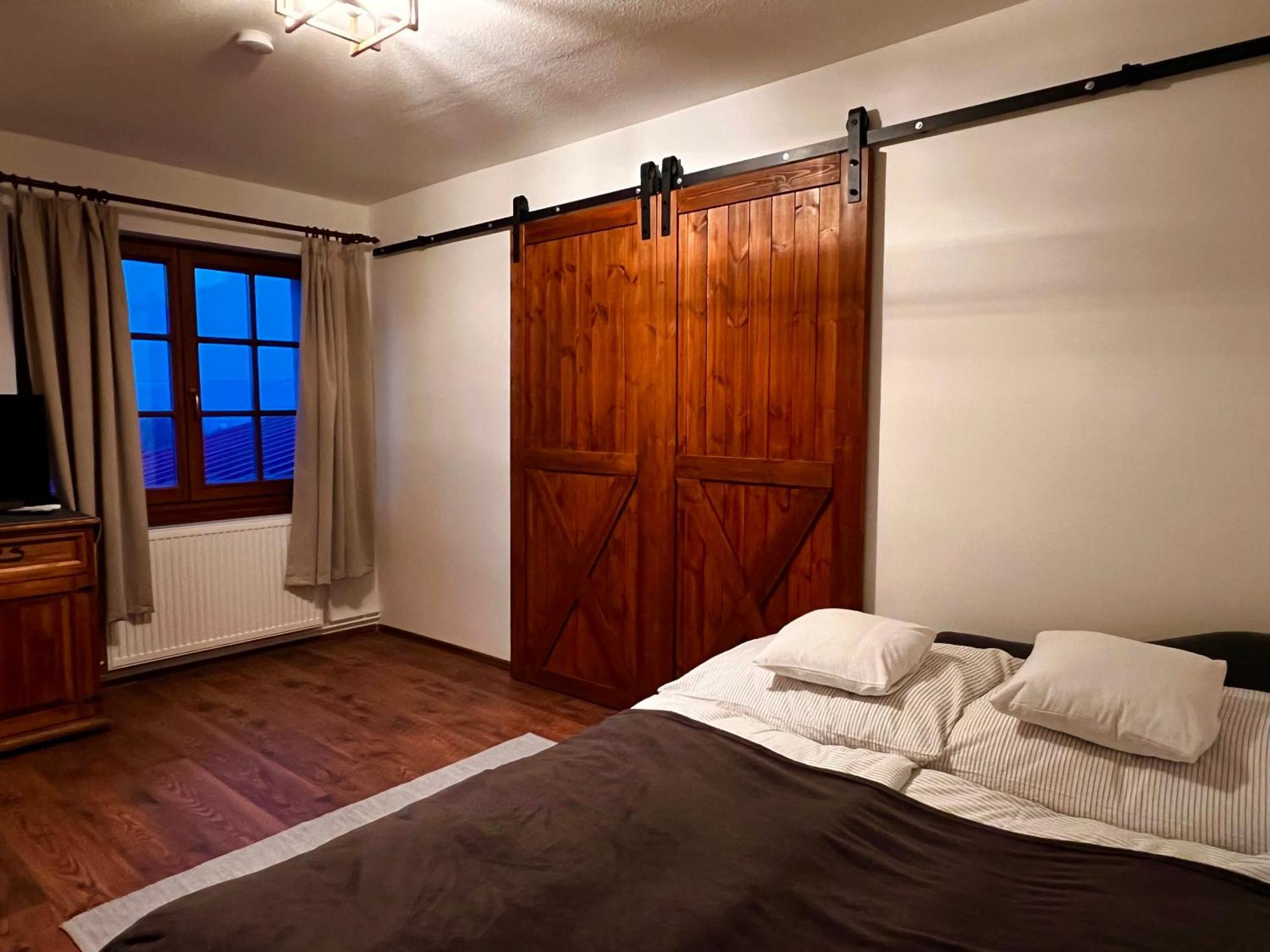 Bed and Breakfast Pilisi Lovas Major, Dorog Exterior foto