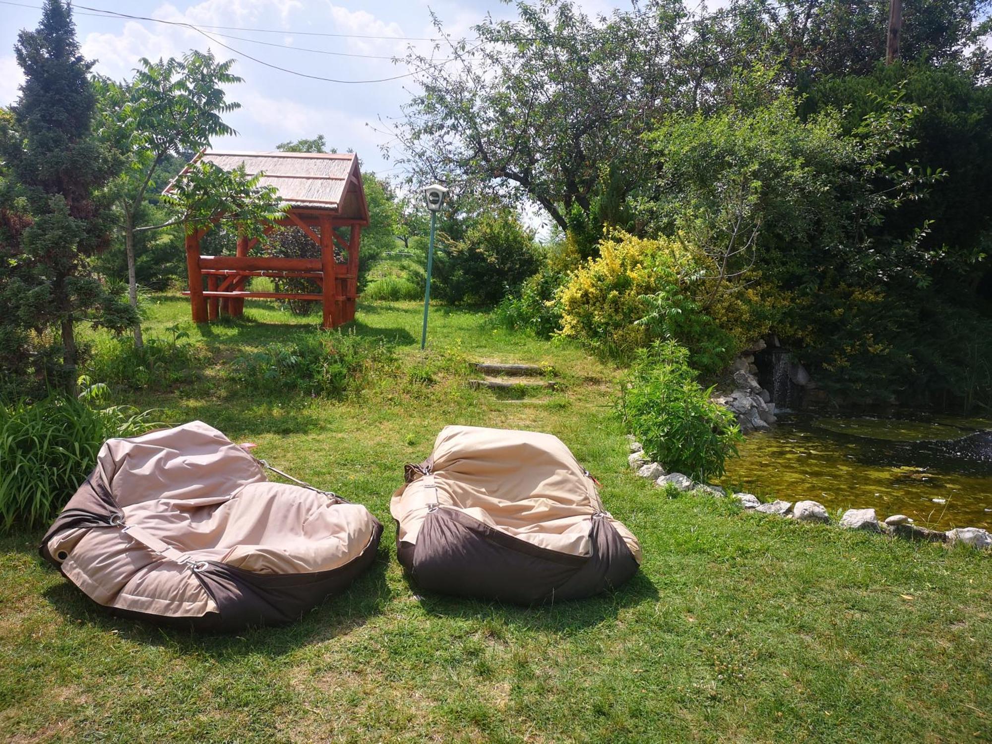 Bed and Breakfast Pilisi Lovas Major, Dorog Exterior foto