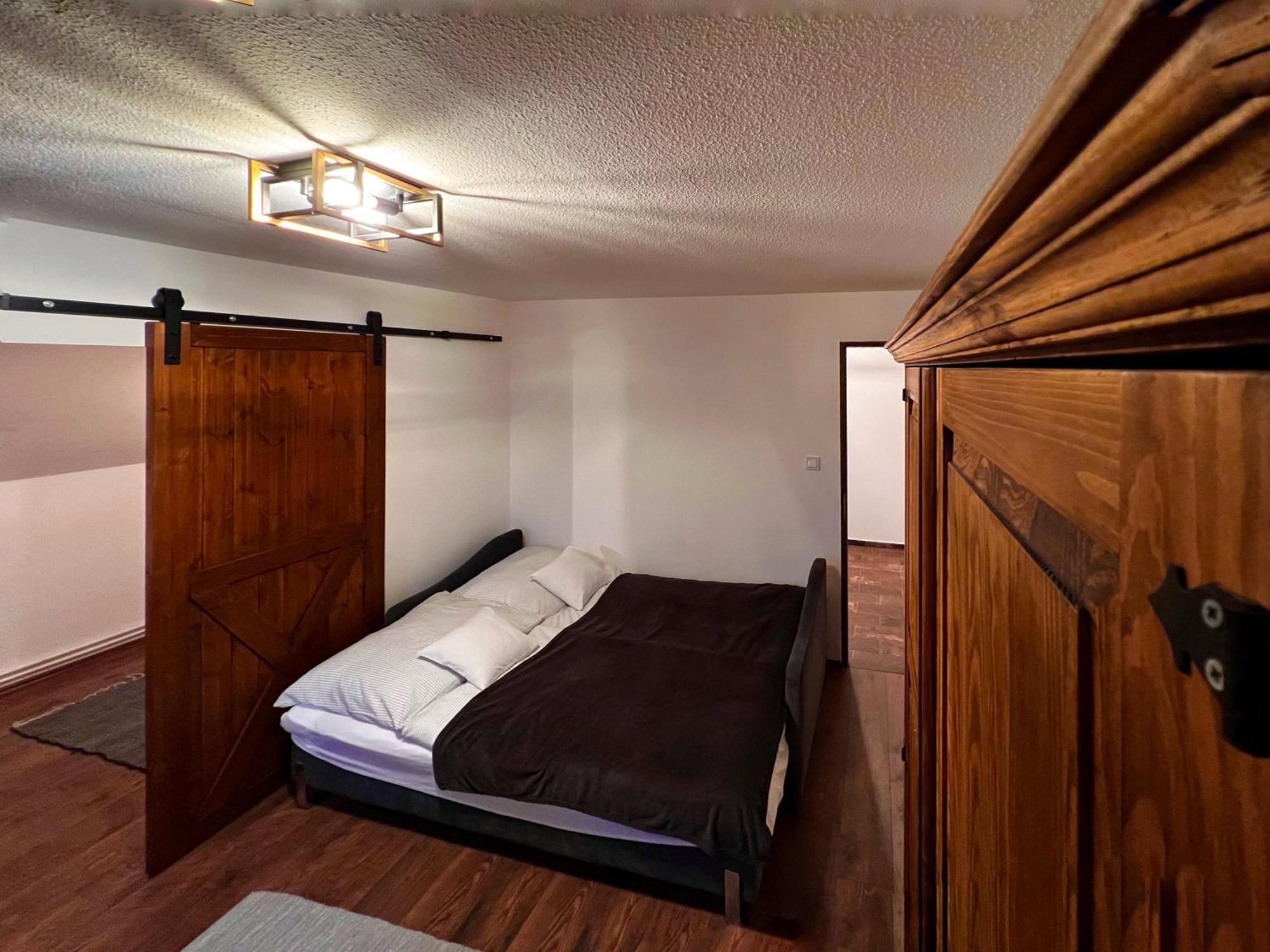 Bed and Breakfast Pilisi Lovas Major, Dorog Exterior foto