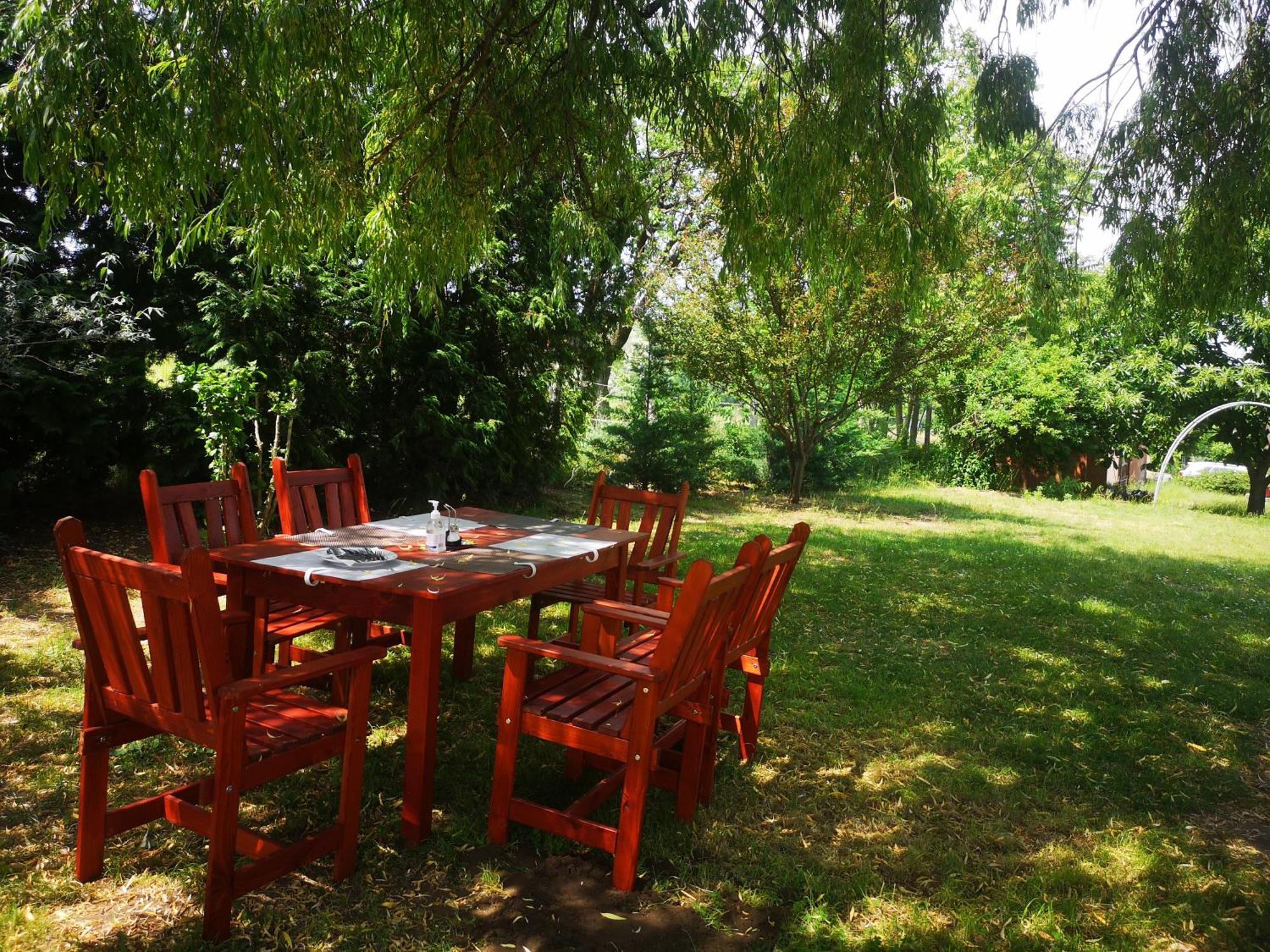 Bed and Breakfast Pilisi Lovas Major, Dorog Exterior foto
